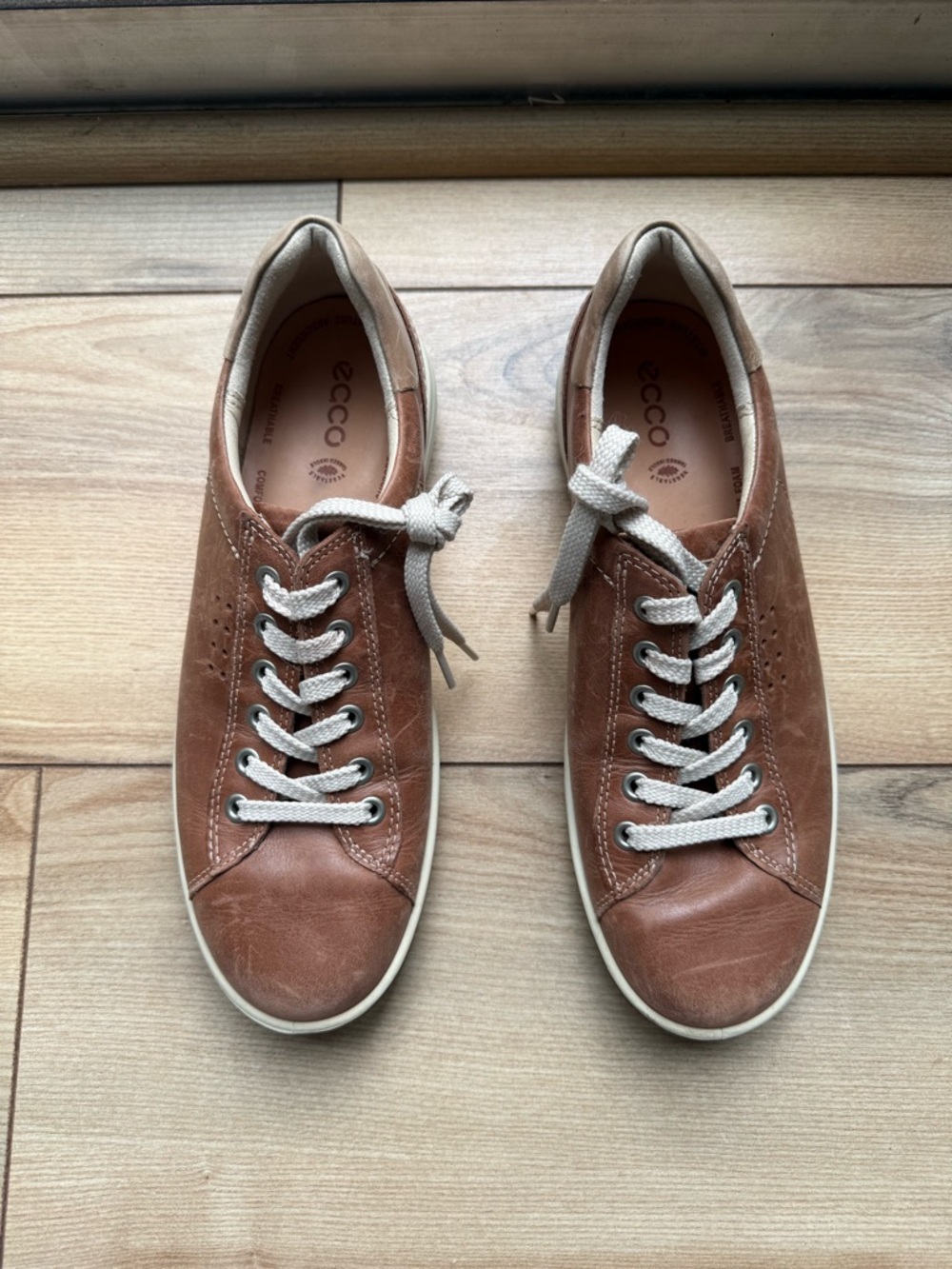 ECCO Brown Leather Sport Tennis Sneakers - Picture 2 of 6
